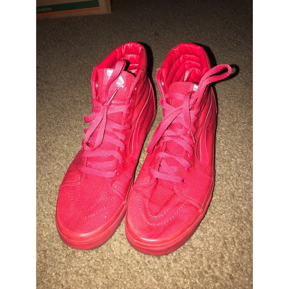 *SALE* VANS HIGH TOP RED SIZE 10